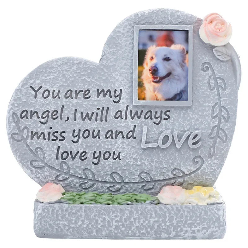 Pet Memorial Heart-Shaped Flower Tombstone – Resin Monument for Dogs & Cats
