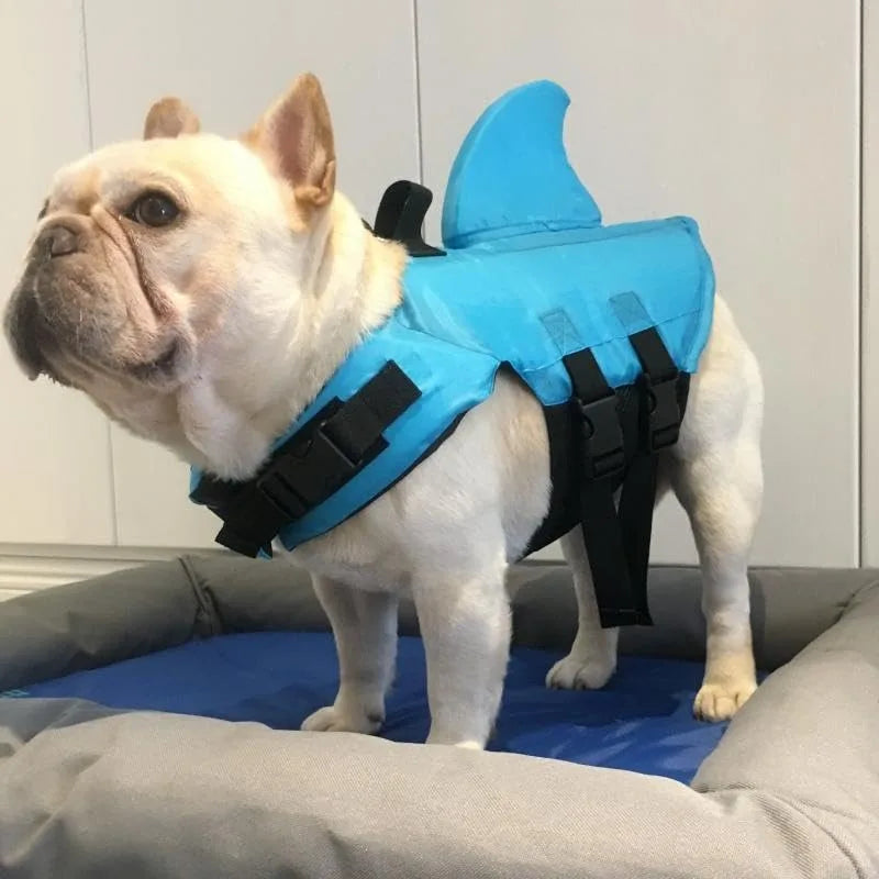 Shark Fin Dog Life Jacket – Adjustable Swimming Safety Vest with Rescue Handle