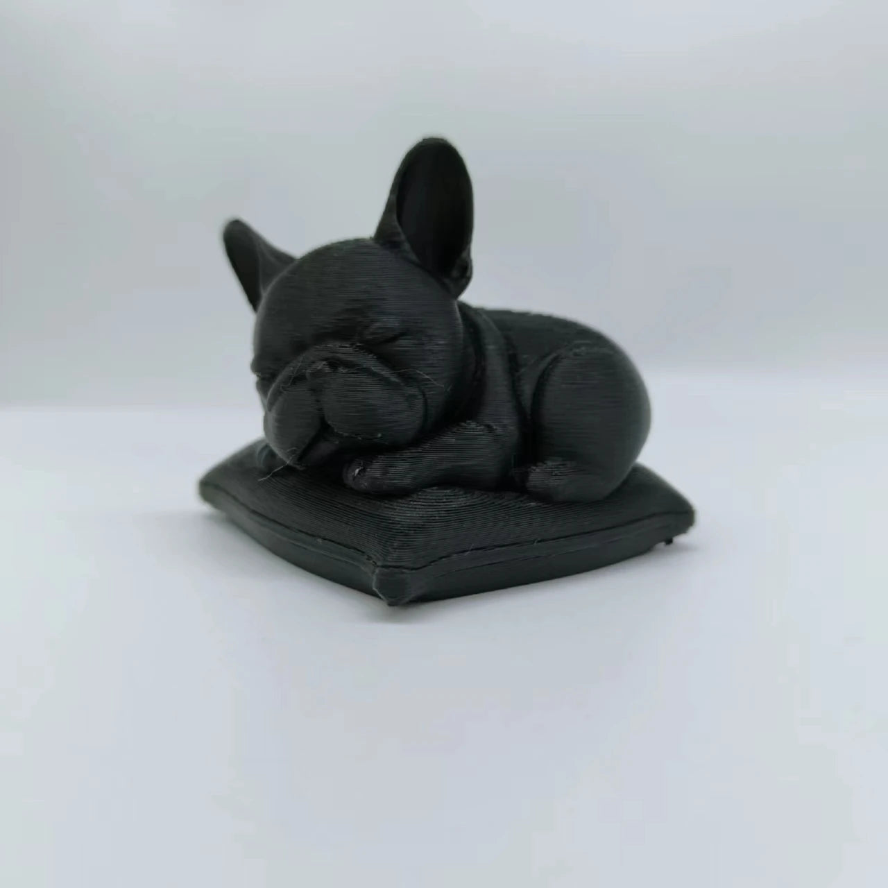 Sleeping Bulldog Statue Ornament – Pillow-Style Bulldog Figurine for Home & Office Decor